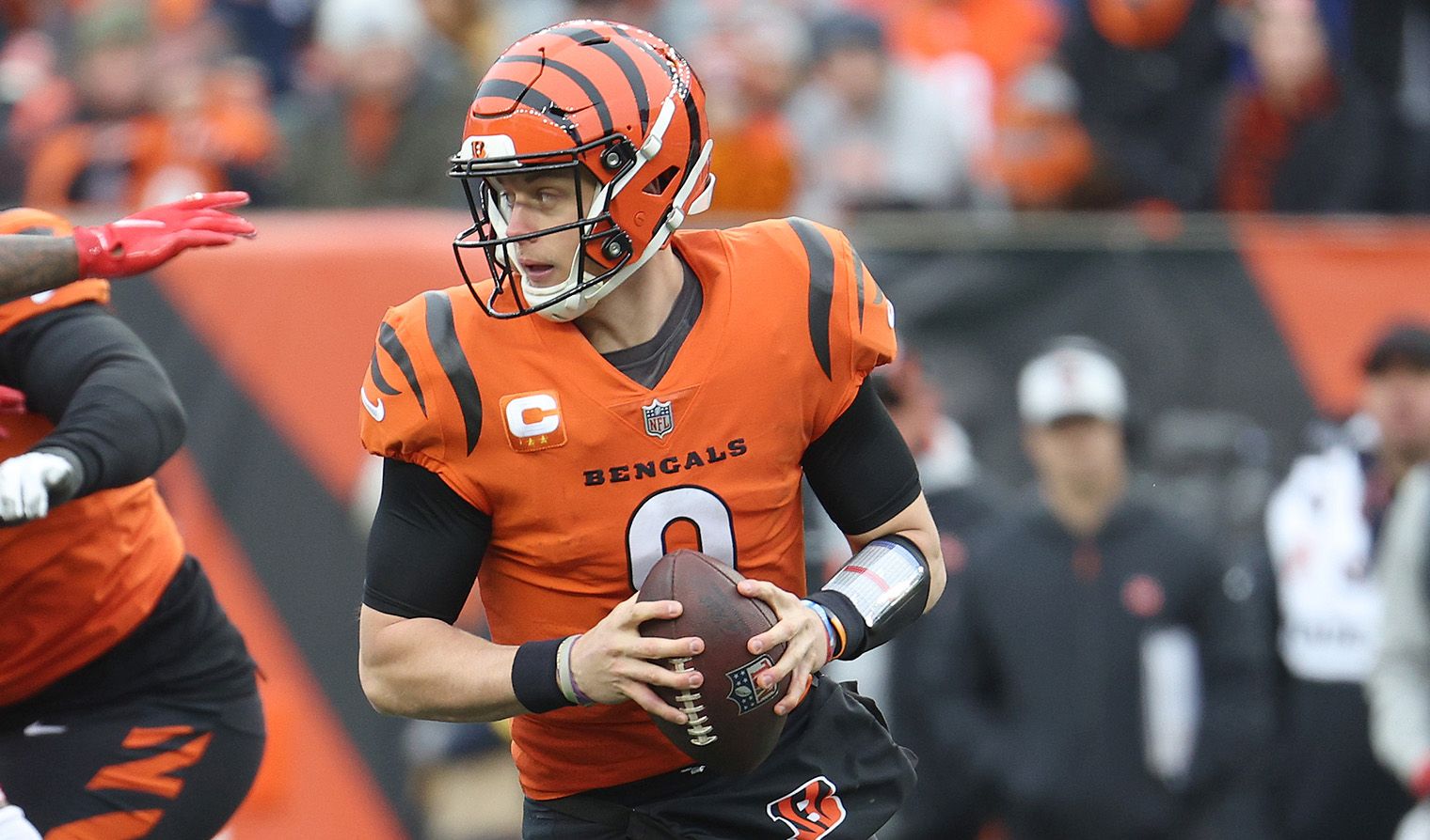 Joe Burrow fan's stunt ignites NFL banter, pokes fun at Bengals fandom